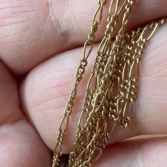 VINTAGE 14K YELLOW GOLD FIGARO CHAIN NECKLACE UNISEXHALLMARKED APROX. 18” LONG